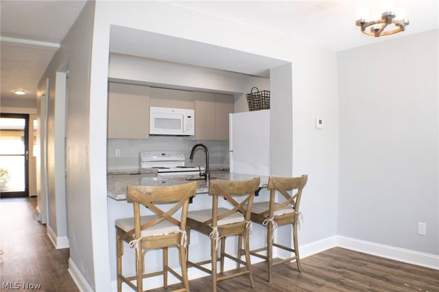 2317 Riverfront, Cuyahoga Falls, OH 44221