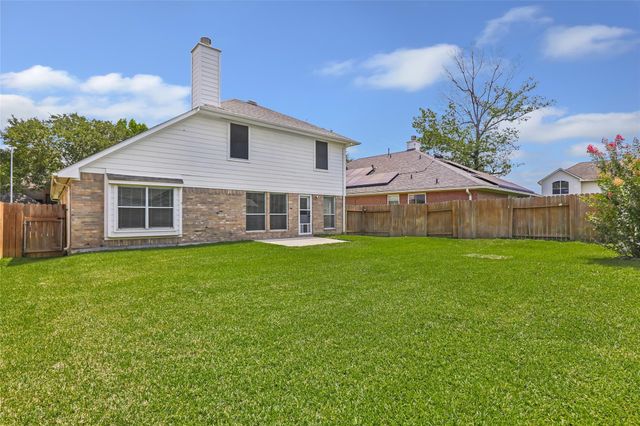 7142 Garnet Hill Lane, Humble, TX 77346