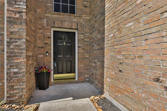 7142 Garnet Hill Lane, Humble, TX 77346