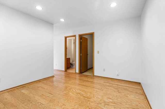 1941 57th Avenue S, Fargo, ND 58104