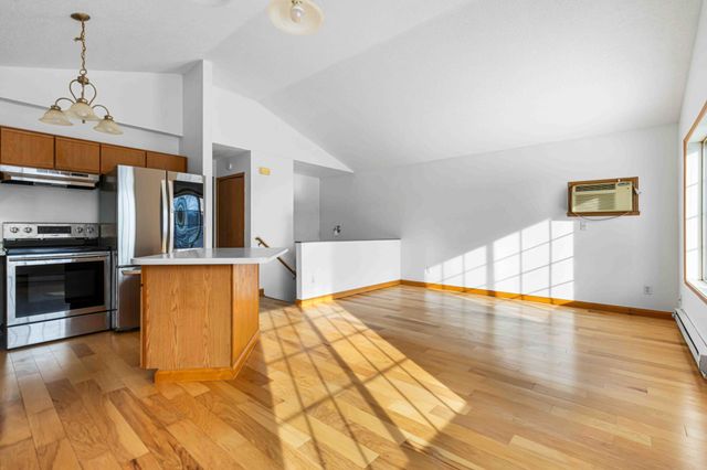 1941 57th Avenue S, Fargo, ND 58104