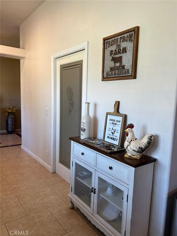 7197 Perlman, Sanger, CA 93657