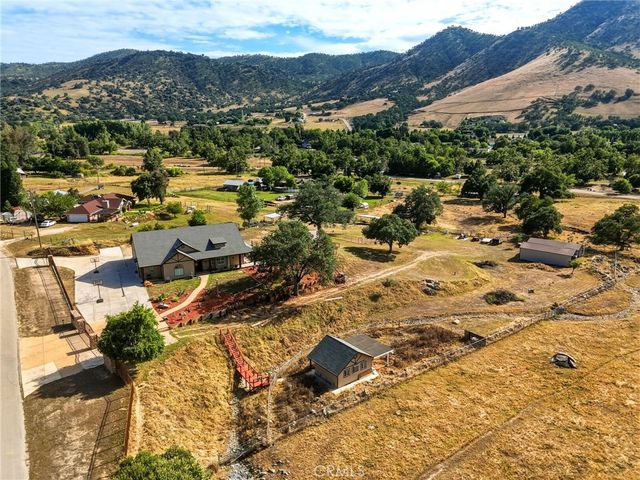 7197 Perlman, Sanger, CA 93657