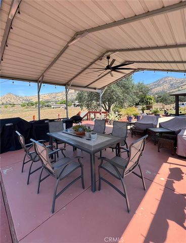 7197 Perlman, Sanger, CA 93657