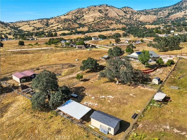7197 Perlman, Sanger, CA 93657