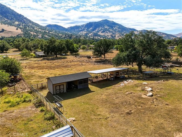 7197 Perlman, Sanger, CA 93657