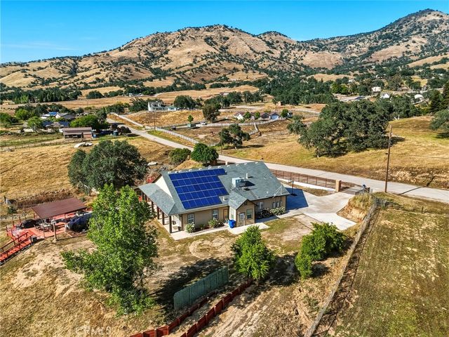 7197 Perlman, Sanger, CA 93657