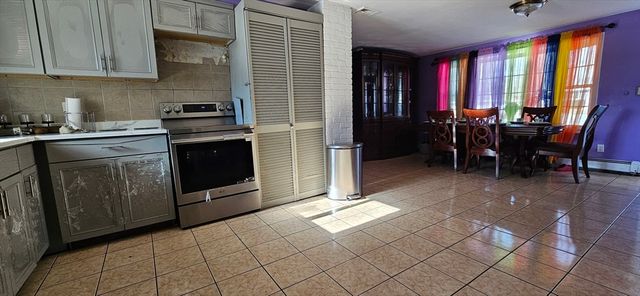 30 Aspen St, Brockton, MA 02302