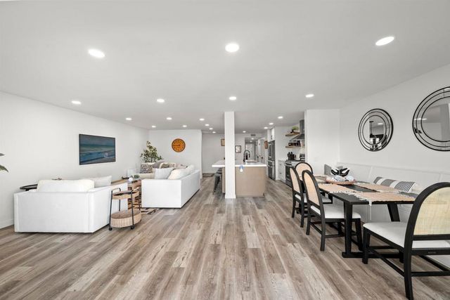 13 Antigua Court, Coronado, CA 92118