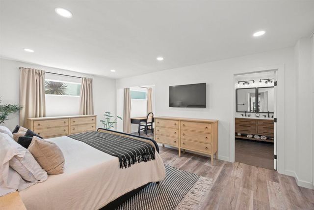 13 Antigua Court, Coronado, CA 92118