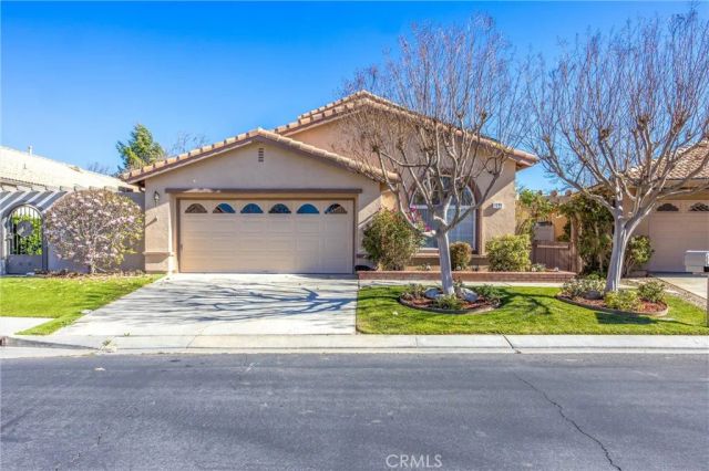 854 TWIN HILLS, Banning, CA 92220