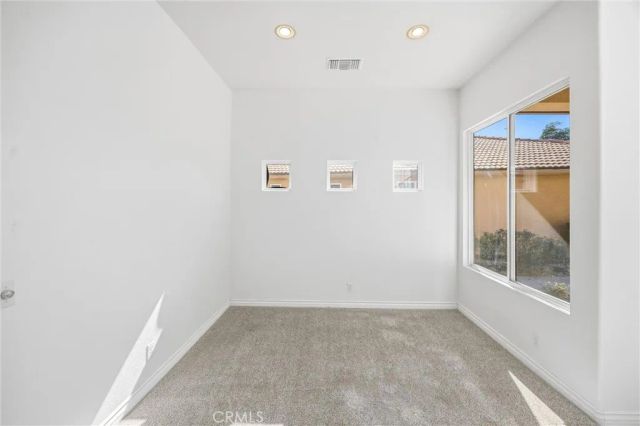 854 TWIN HILLS, Banning, CA 92220