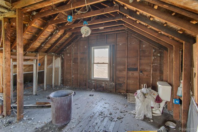 1105 Adeline Street, Highland Park, MI 48203