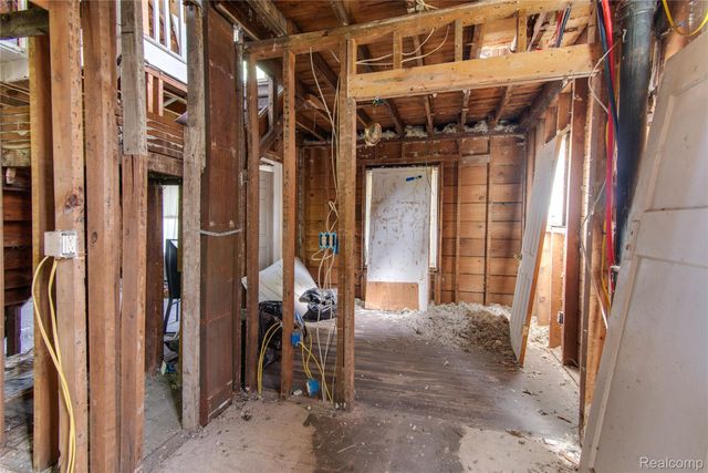 1105 Adeline Street, Highland Park, MI 48203