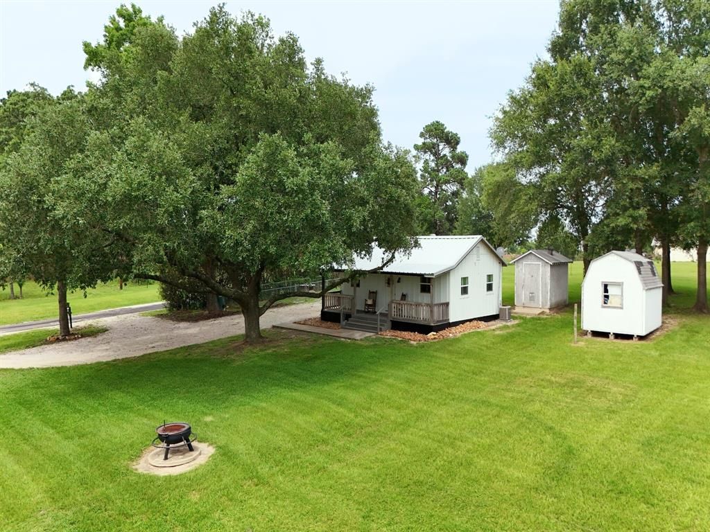 409 Moffett Springs Road, Huntsville, TX 77320