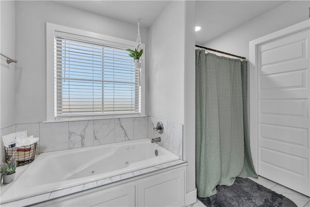 410 Brooke Street, Tontitown, AR 72762