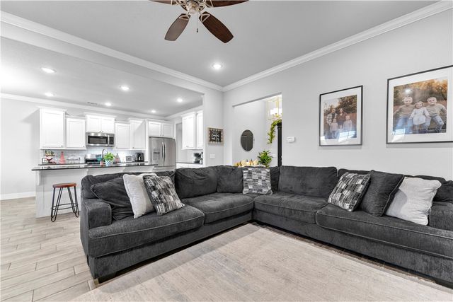 410 Brooke Street, Tontitown, AR 72762