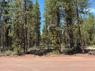 Bear Flat Road 3200, Chemult, OR 97731