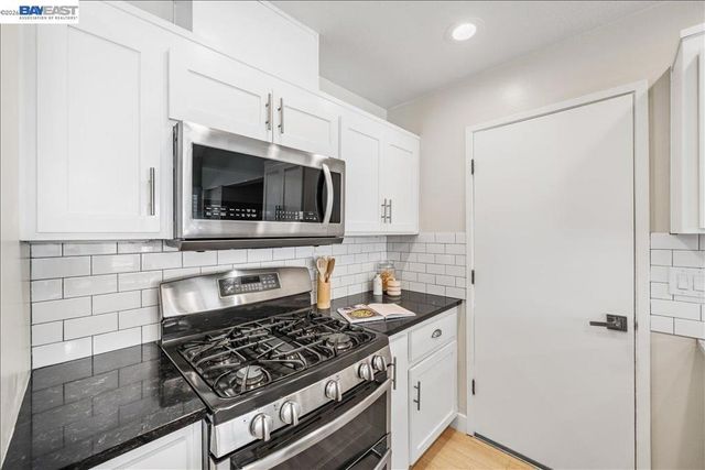 552 552 Hanover St, Livermore, CA 94551