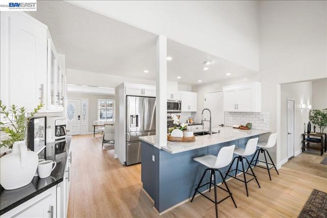 552 552 Hanover St, Livermore, CA 94551