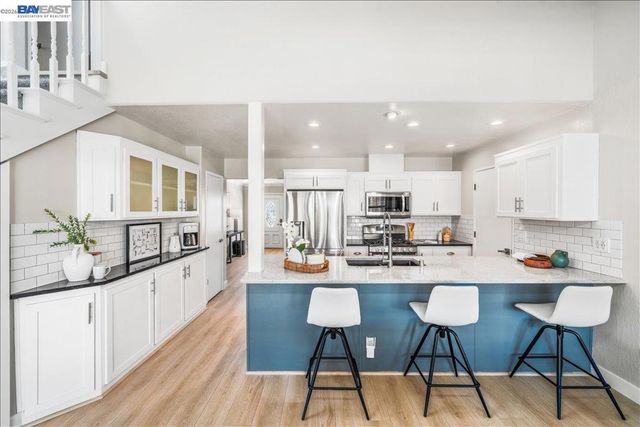 552 552 Hanover St, Livermore, CA 94551