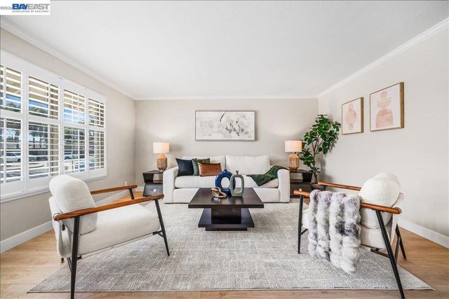 552 552 Hanover St, Livermore, CA 94551