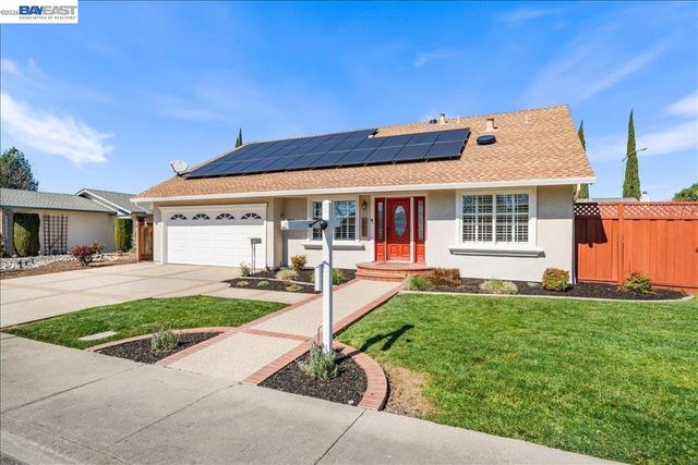 552 552 Hanover St, Livermore, CA 94551