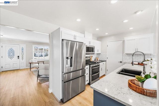 552 552 Hanover St, Livermore, CA 94551