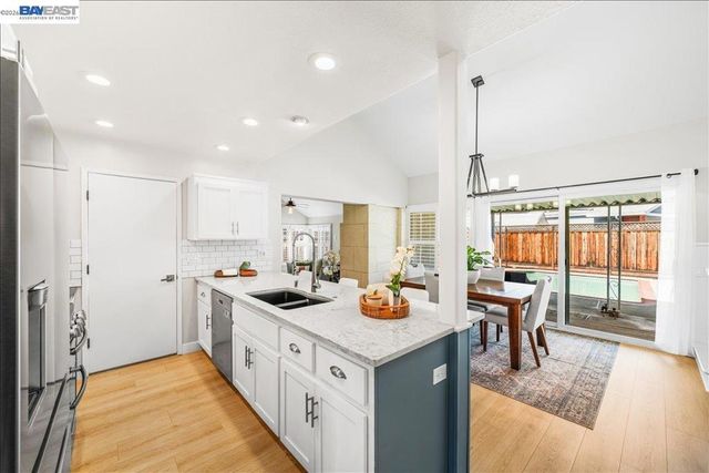 552 552 Hanover St, Livermore, CA 94551