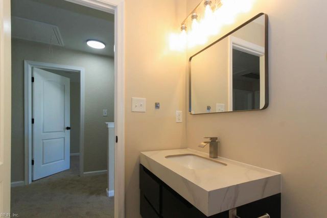 1452 Oliver AVE, Chesapeake, VA 23324