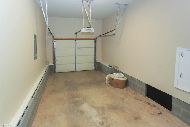 1452 Oliver AVE, Chesapeake, VA 23324