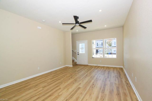 1452 Oliver AVE, Chesapeake, VA 23324