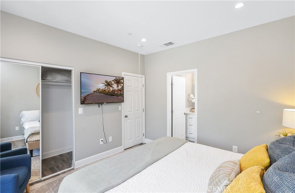 Image 4 of property listing at 14415 Pontlavoy Avenue, Norwalk, CA 90650