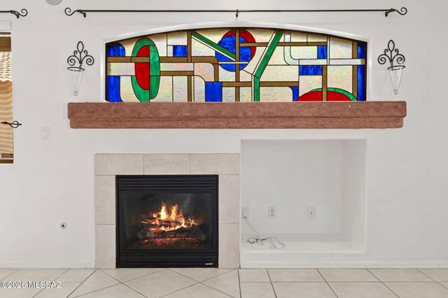 7700 N Sun Flair Drive, Tucson, AZ 85741