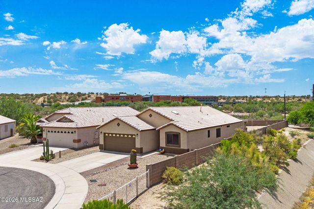 7700 N Sun Flair Drive, Tucson, AZ 85741