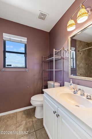 7700 N Sun Flair Drive, Tucson, AZ 85741