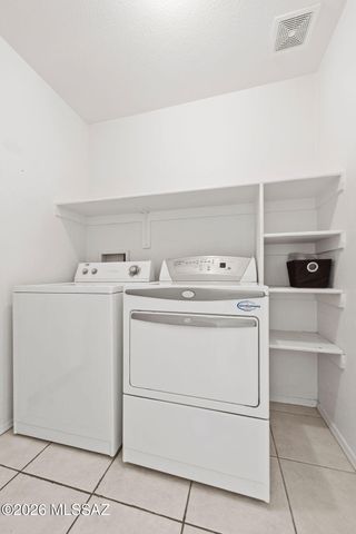 7700 N Sun Flair Drive, Tucson, AZ 85741