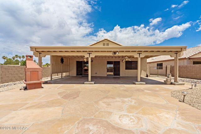 7700 N Sun Flair Drive, Tucson, AZ 85741