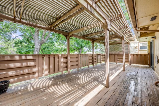 45 Oaks PL, Lago Vista, TX 78645
