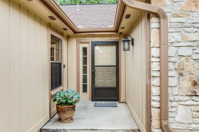 45 Oaks PL, Lago Vista, TX 78645