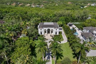 26 Tahiti Beach Island Rd, Coral Gables, FL 33143