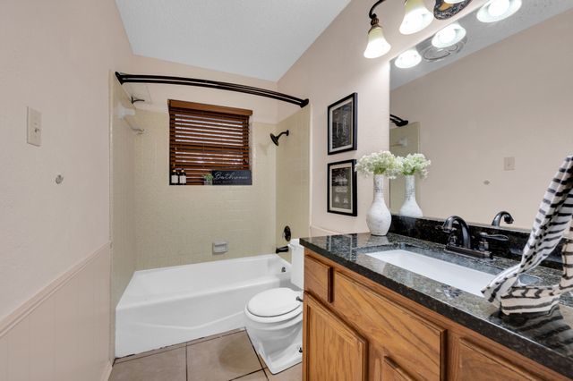 100 Delmore Drive, Hillsboro, TX 76645