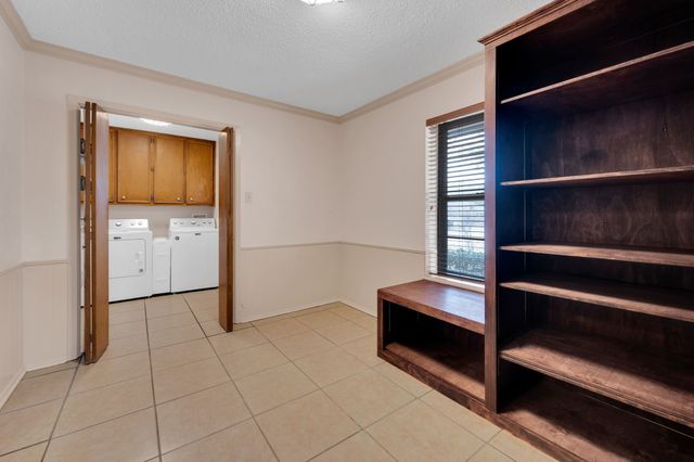 100 Delmore Drive, Hillsboro, TX 76645