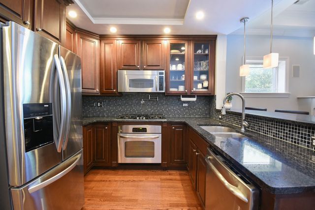 1322 W Winona Street 3S, Chicago, IL 60640