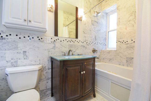 1322 W Winona Street 3S, Chicago, IL 60640