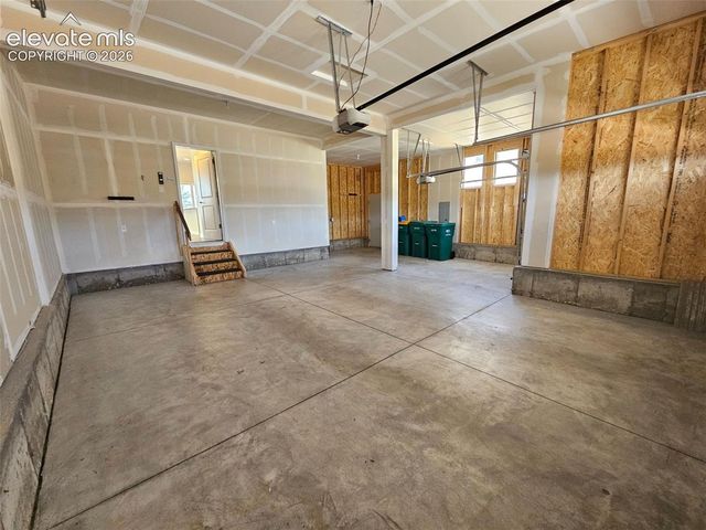 1853 Clayhouse Drive, Colorado Springs, CO 80921