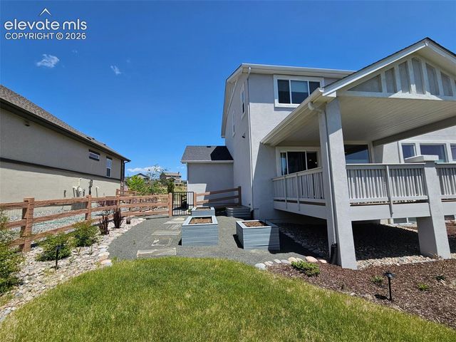 1853 Clayhouse Drive, Colorado Springs, CO 80921