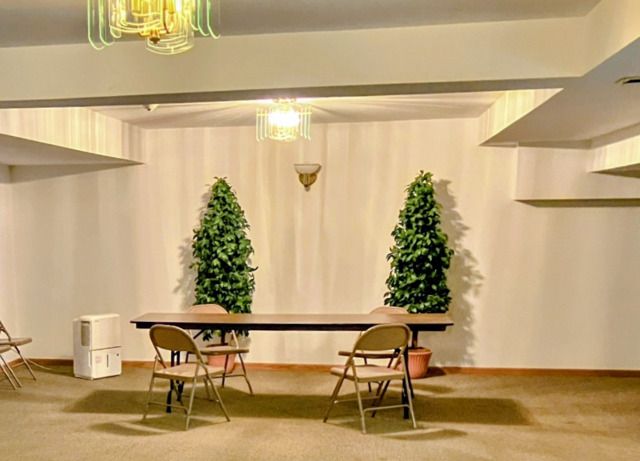 1S045 Spring Road 1D, Oakbrook Terrace, IL 60181