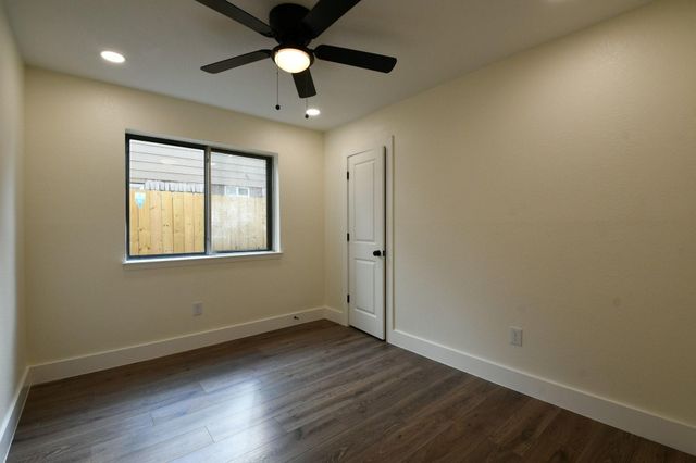 1219 Pecan Glen Drive, Missouri City, TX 77489