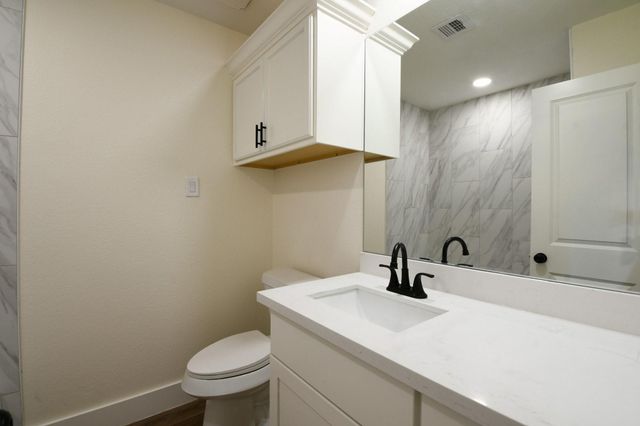 1219 Pecan Glen Drive, Missouri City, TX 77489